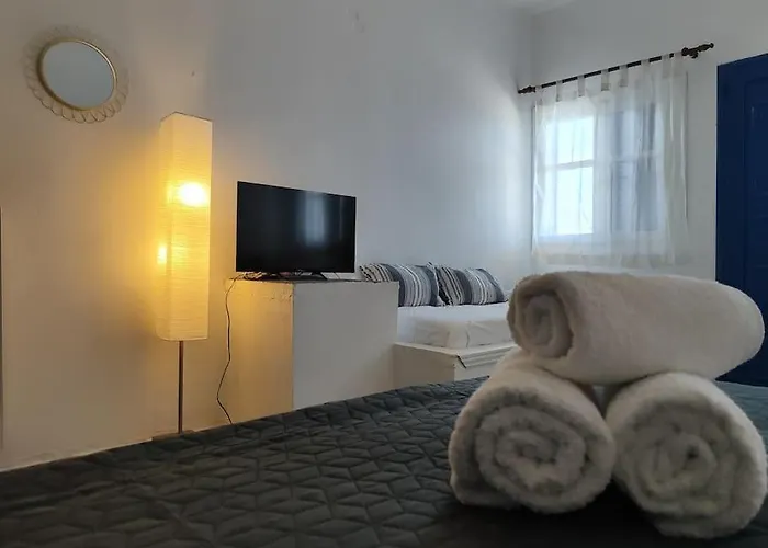 Liotrivi Blue 1 * Kythnos